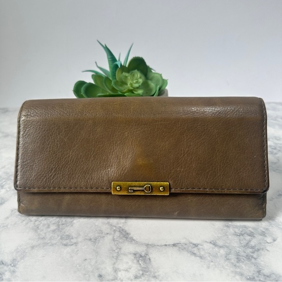 Fossil Wallet Knox Flap Clutch Brown Olive Pebbled Leather Brass Hardware - Picture 1 of 7